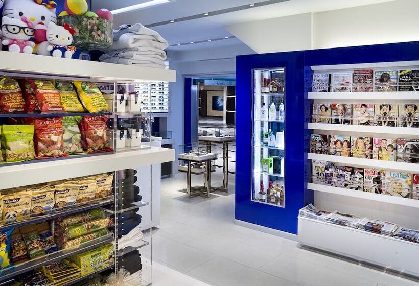 فندق Fontainebleau Miami Beach