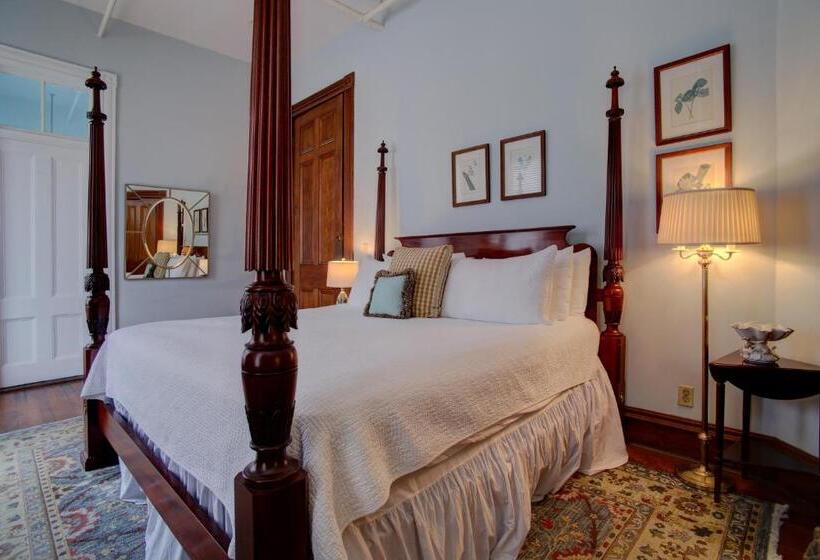 Отель Forsyth Park Inn