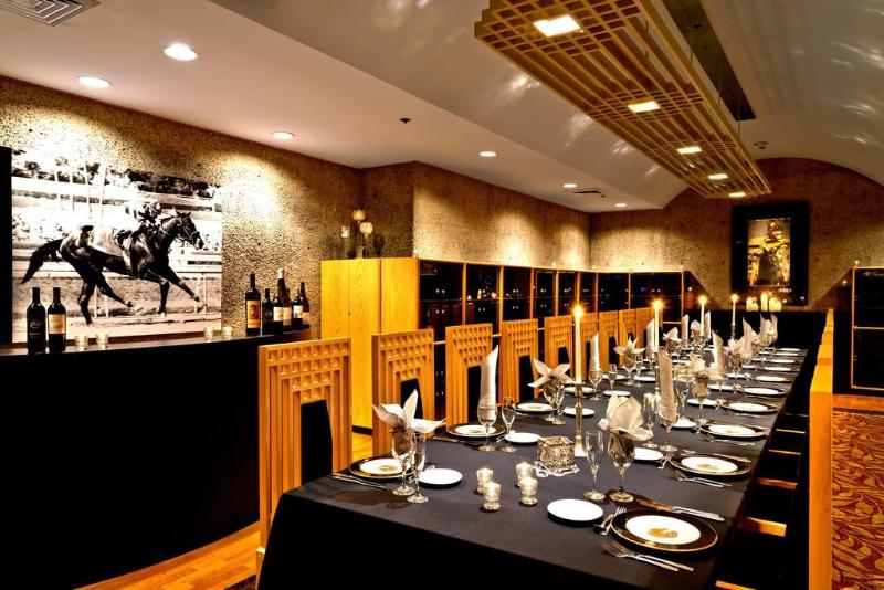 Отель Fountaingrove Inn Sonoma