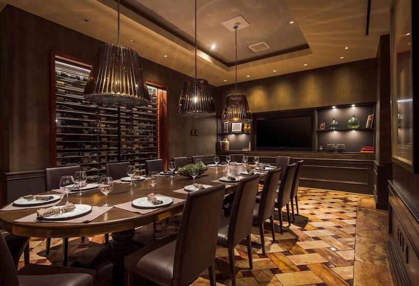 Four Seasons Hotel Los Angeles At Beverly Hills