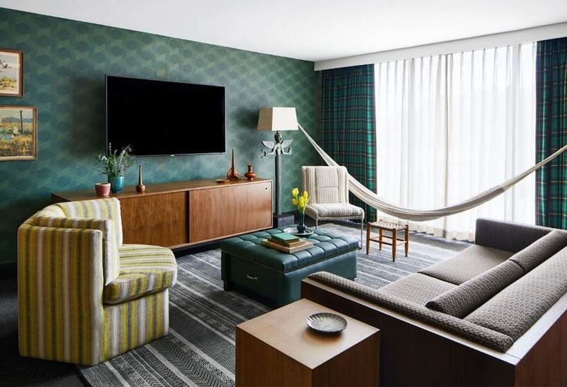 ホテル Graduate By Hilton Eugene