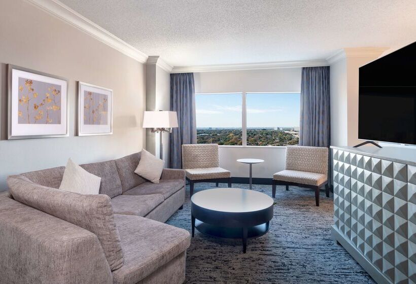 هتل Hilton Dallas Lincoln Centre