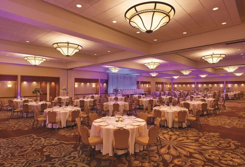 Отель Hilton Dfw Lakes Executive Conference Center