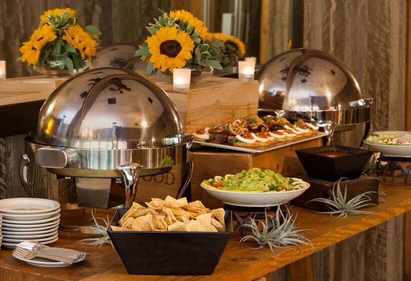 Отель Hilton Dfw Lakes Executive Conference Center