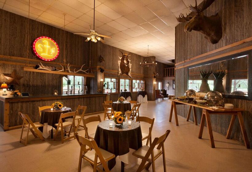 Отель Hilton Dfw Lakes Executive Conference Center