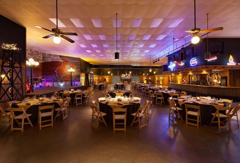 Отель Hilton Dfw Lakes Executive Conference Center