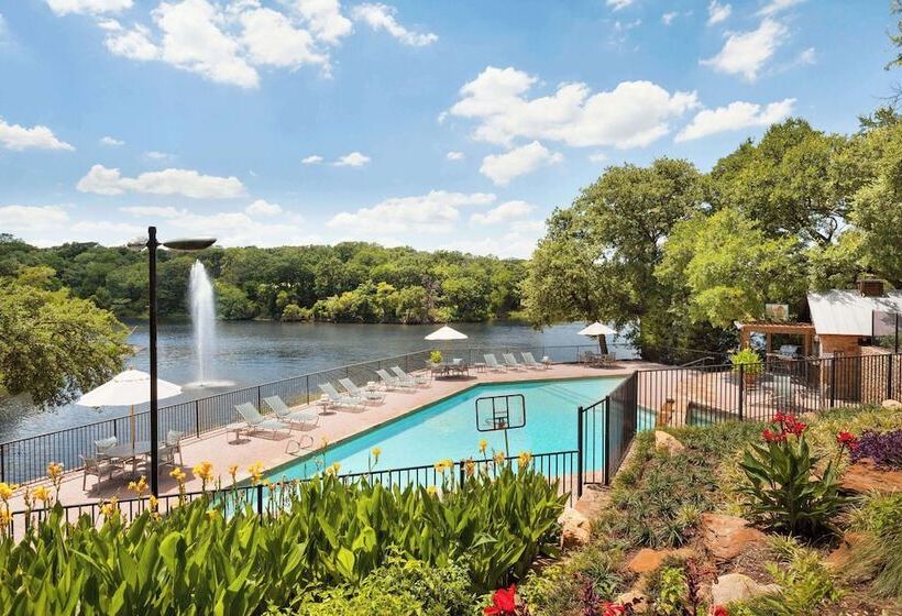 Отель Hilton Dfw Lakes Executive Conference Center