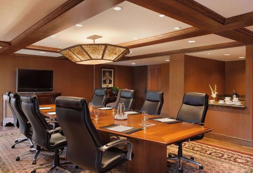 Отель Hilton Dfw Lakes Executive Conference Center