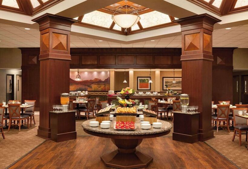 Отель Hilton Dfw Lakes Executive Conference Center