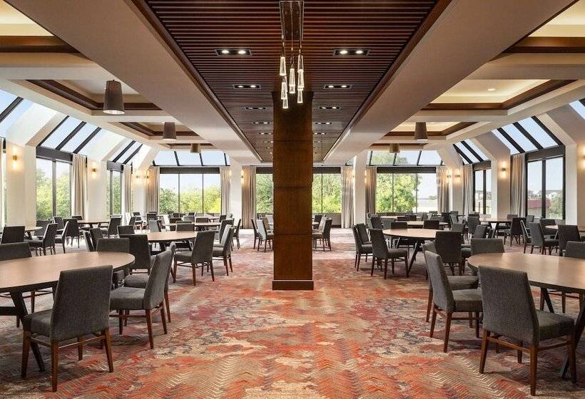 Отель Hilton Dfw Lakes Executive Conference Center