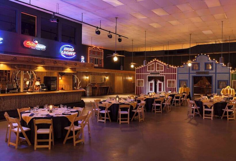 Отель Hilton Dfw Lakes Executive Conference Center