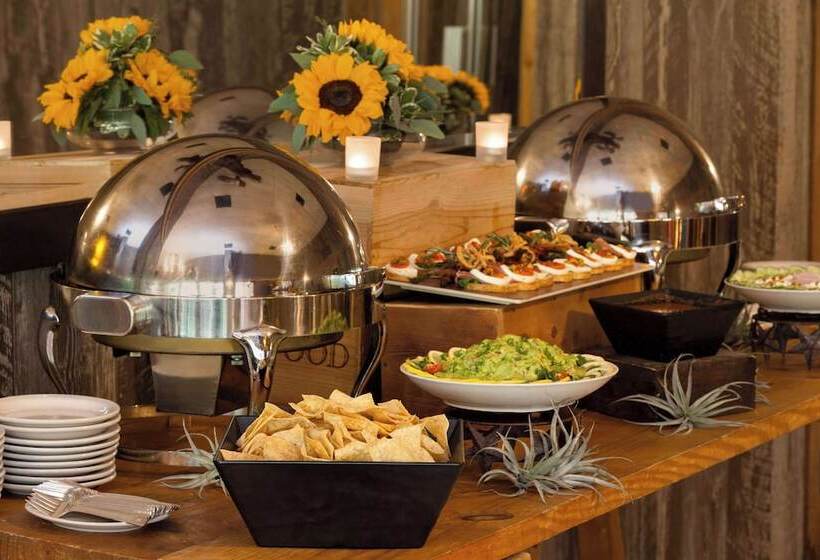 Отель Hilton Dfw Lakes Executive Conference Center