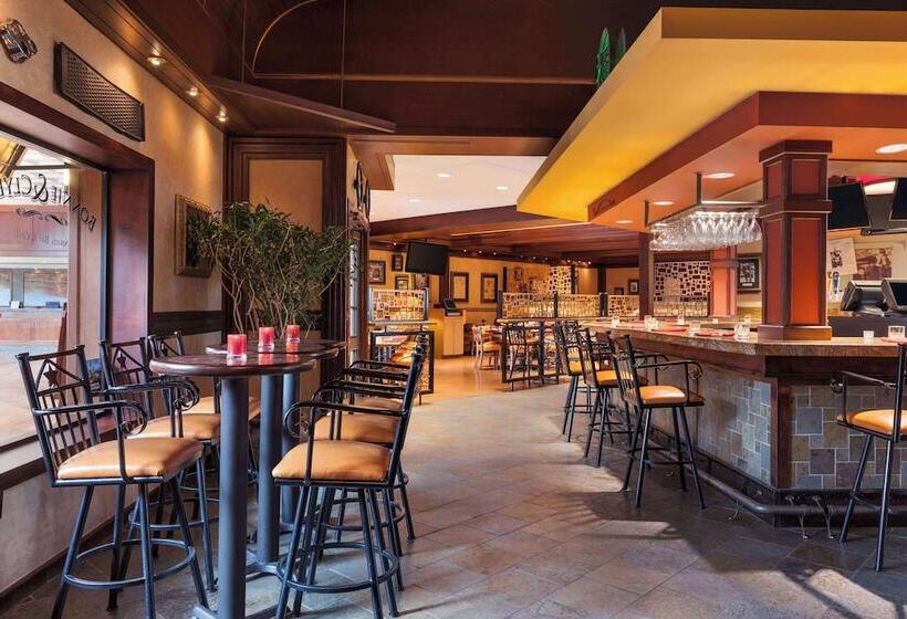 Отель Hilton Dfw Lakes Executive Conference Center