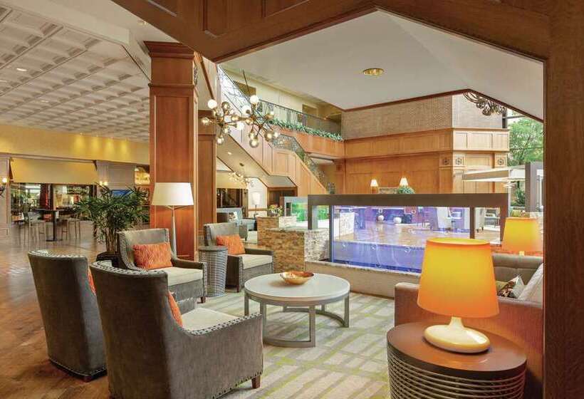 Отель Hilton Dfw Lakes Executive Conference Center