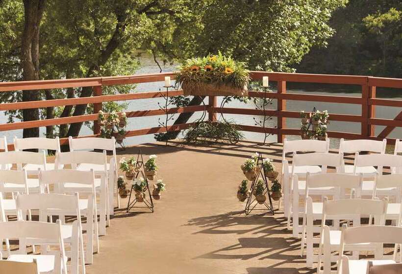 Отель Hilton Dfw Lakes Executive Conference Center