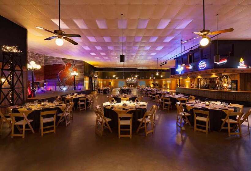 Отель Hilton Dfw Lakes Executive Conference Center