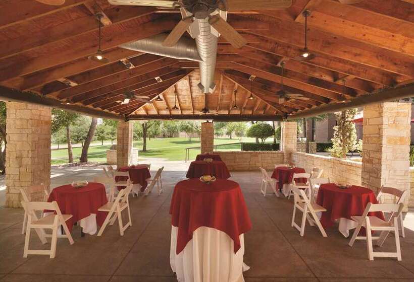 Отель Hilton Dfw Lakes Executive Conference Center