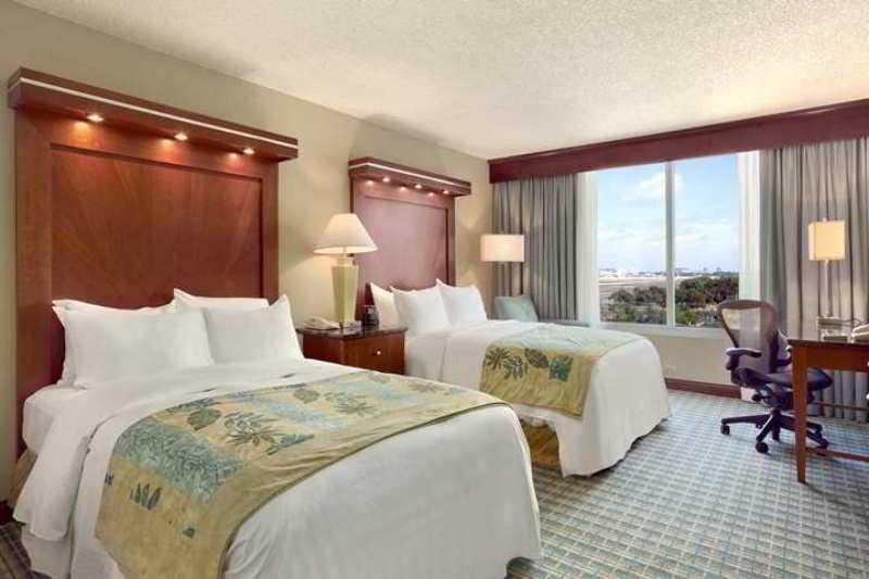 酒店 Hilton Fort Lauderdale Airport