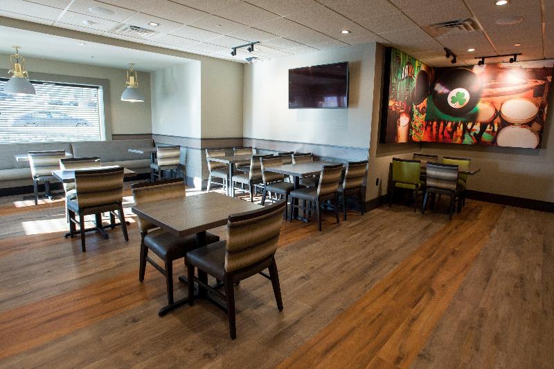 Holiday Inn Hotel & Suites Des Moines Northwest, An Ihg