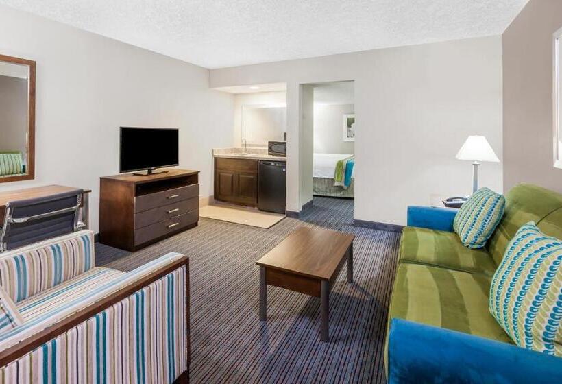 Holiday Inn Hotel & Suites Oklahoma City North, An Ihg