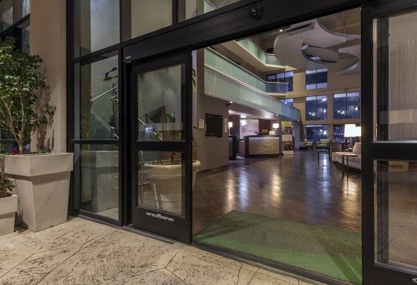 هتل Holiday Inn And Suites Phoenix Airport North, An Ihg