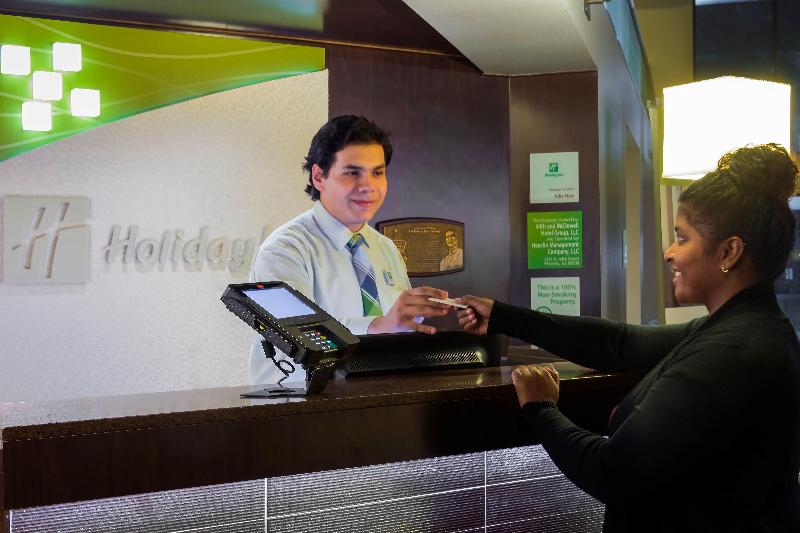 هتل Holiday Inn And Suites Phoenix Airport North, An Ihg