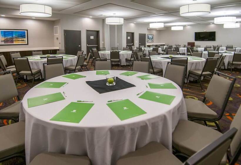 فندق Holiday Inn   New Orleans Airport North, An Ihg