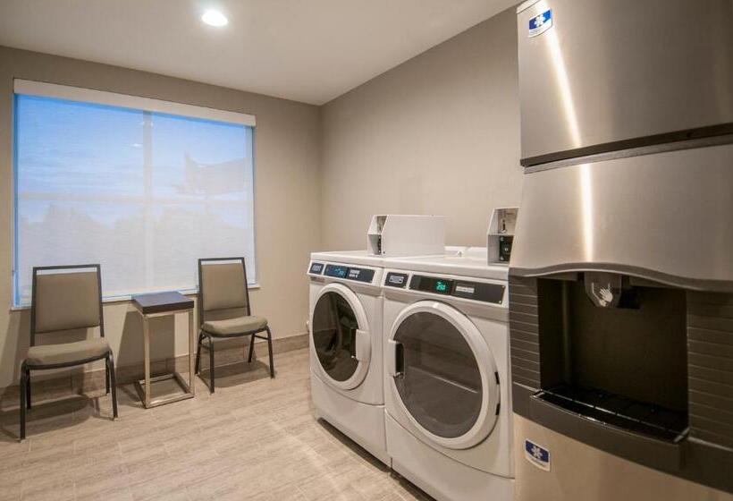 فندق Holiday Inn   New Orleans Airport North, An Ihg