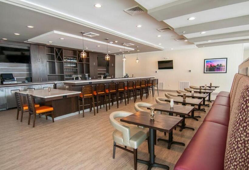 فندق Holiday Inn   New Orleans Airport North, An Ihg