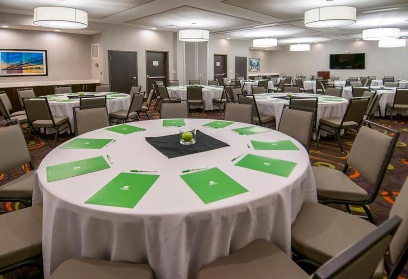 فندق Holiday Inn   New Orleans Airport North, An Ihg