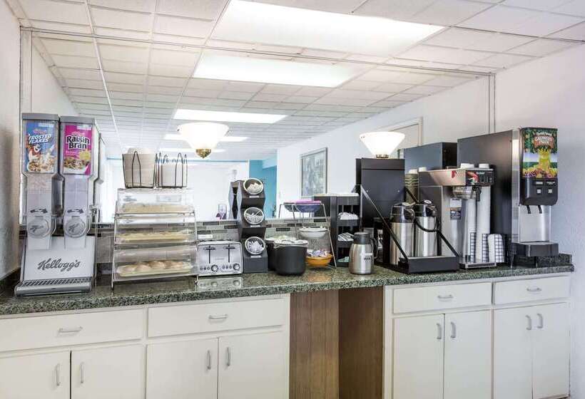 酒店 Howard Johnson By Wyndham Virginia Beach