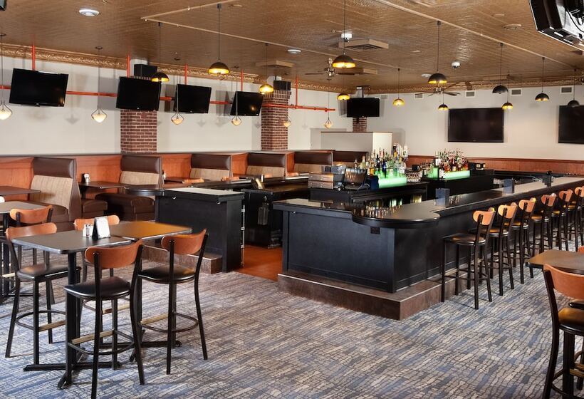 Отель Hyatt Regency Green Bay