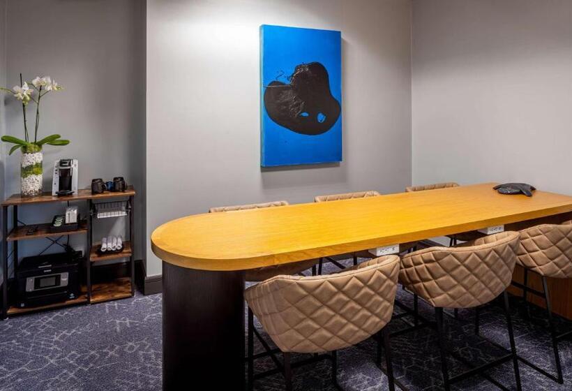 هتل Hyatt Regency Santa Clara