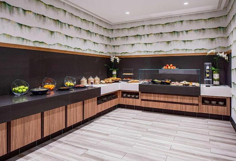 Отель Hyatt Regency Santa Clara