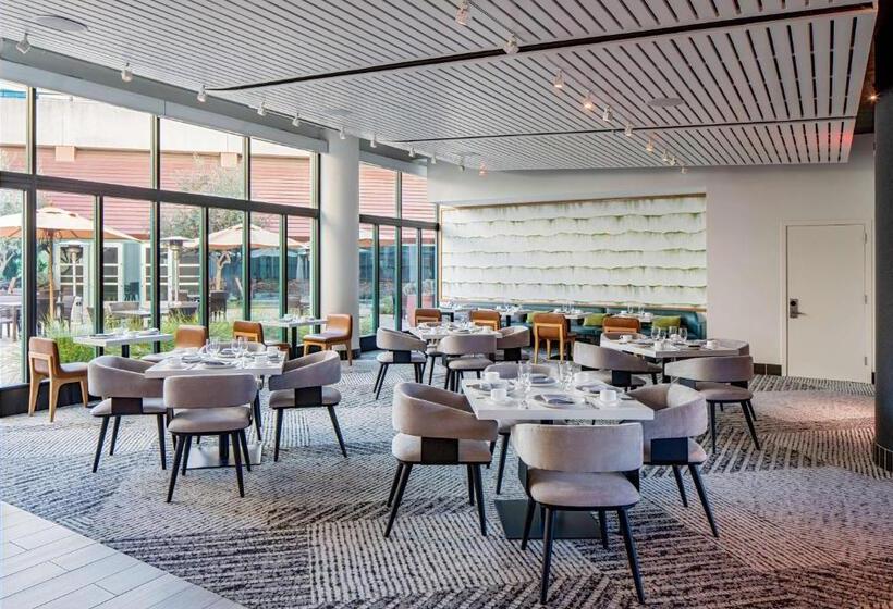 Отель Hyatt Regency Santa Clara