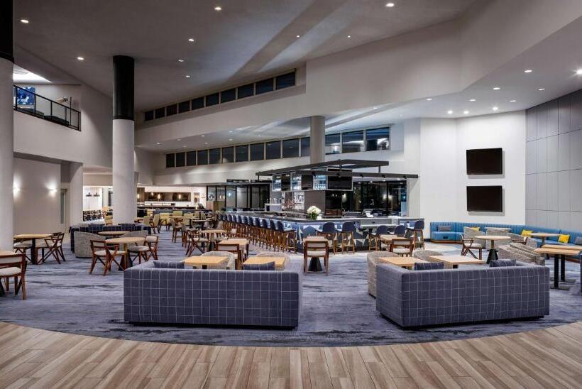 Отель Hyatt Regency Santa Clara