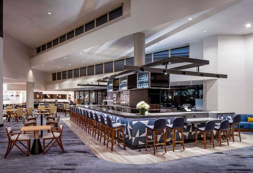 Отель Hyatt Regency Santa Clara