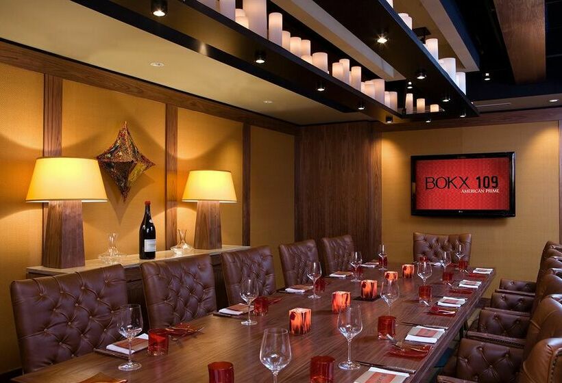 ホテル Indigo Boston - Newton Riverside