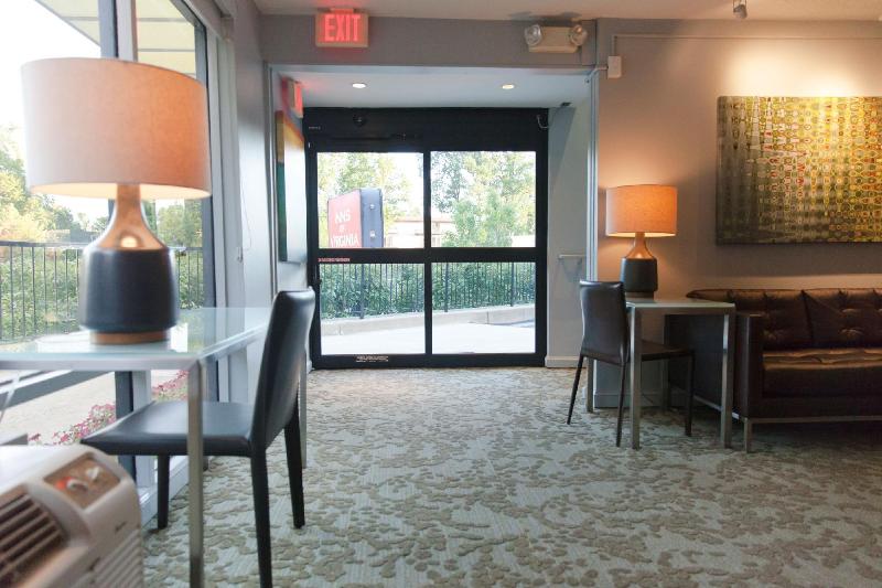 호텔 Inns Of Virginia Arlington