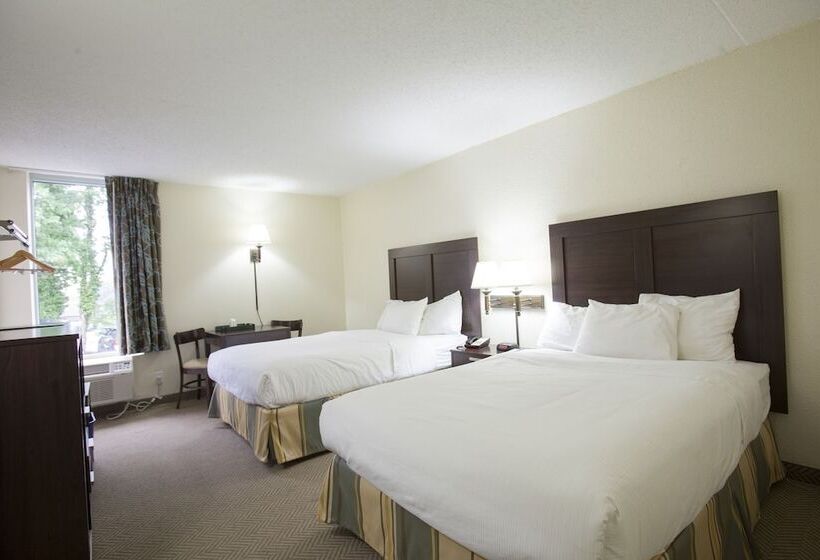 هتل Inns Of Virginia Arlington