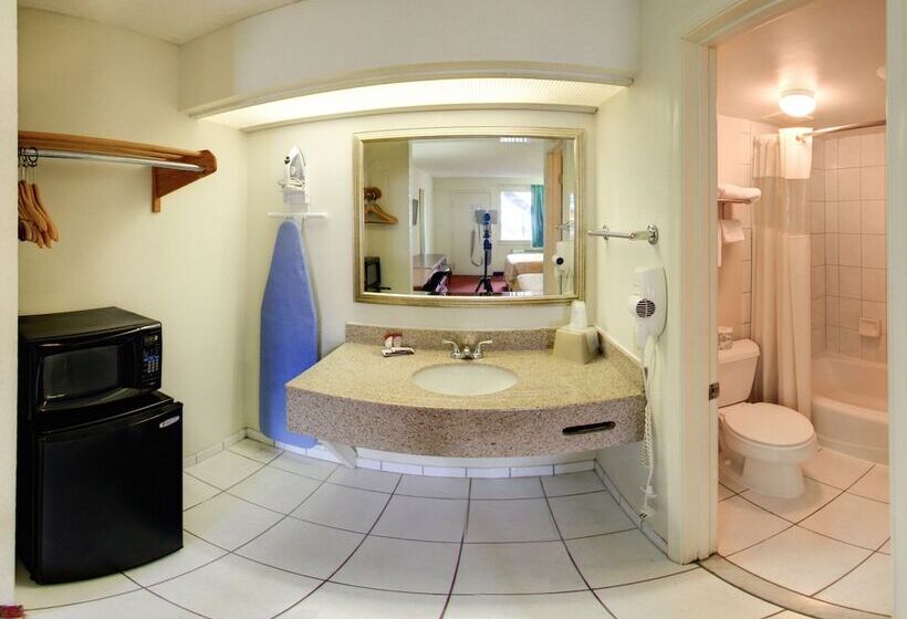 호텔 Key West Inn Newport News