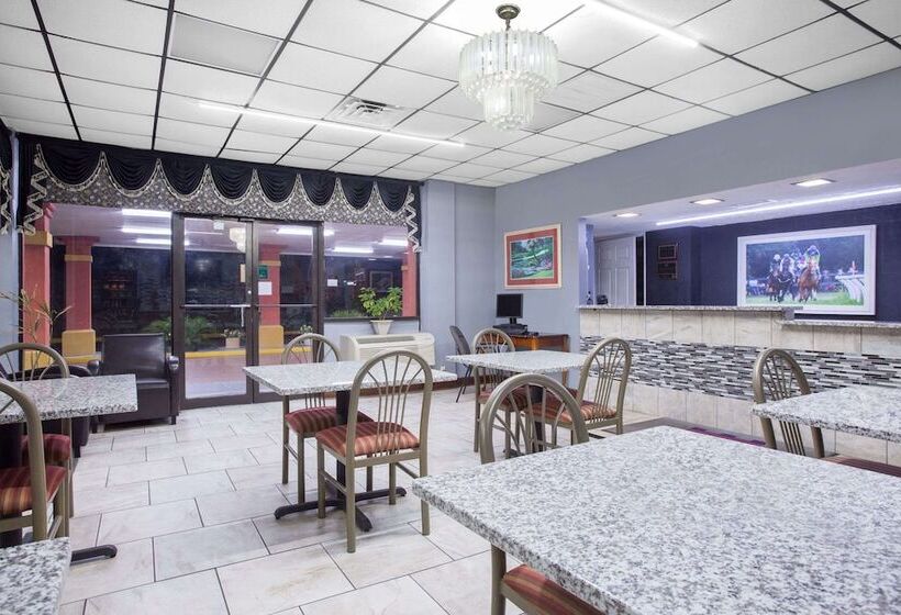 فندق Knights Inn Aiken