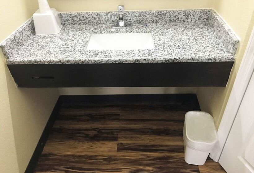 Отель Knights Inn Lumberton