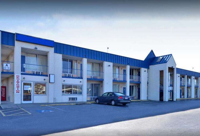 Отель Knights Inn Lumberton