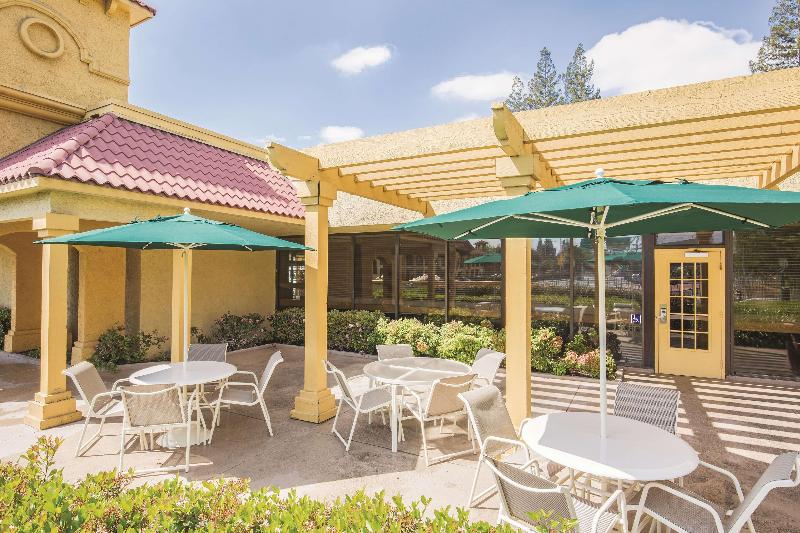 酒店 Howard Johnson By Wyndham Sacramento Downtown