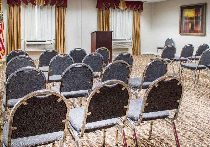 فندق La Quinta Inn By Wyndham Waldorf