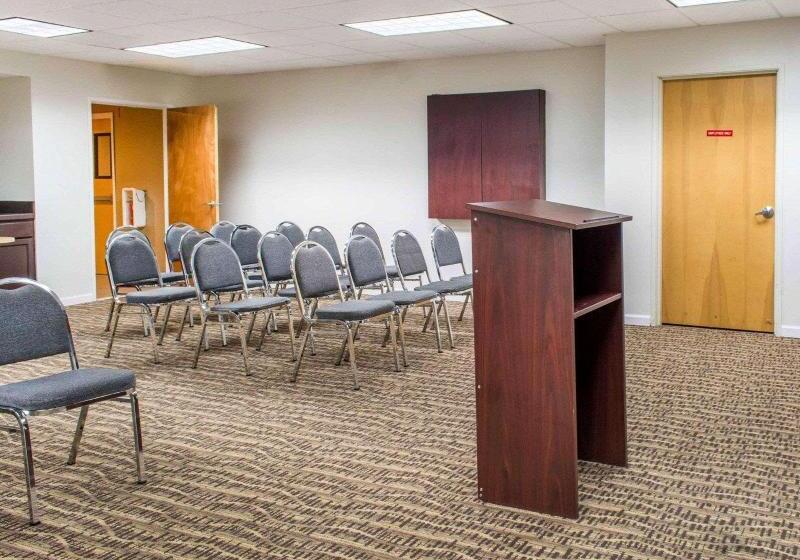 فندق La Quinta Inn By Wyndham Waldorf