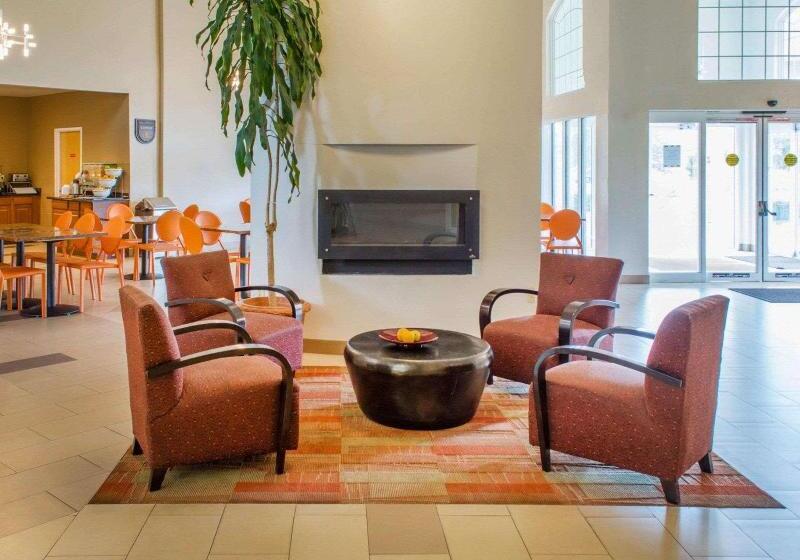 فندق La Quinta Inn By Wyndham Waldorf