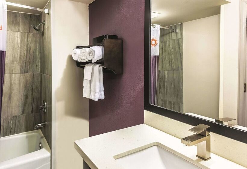 酒店 La Quinta By Wyndham Colorado Springs North