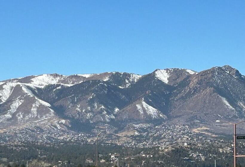 酒店 La Quinta By Wyndham Colorado Springs North